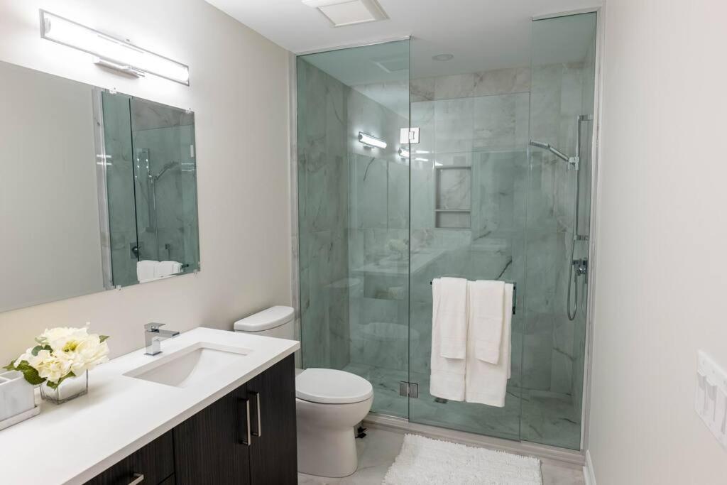 Luxury Niagara 3 Bdr Townhouse /Garage Apartment Ngoại thất bức ảnh