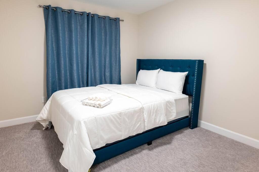 Luxury Niagara 3 Bdr Townhouse /Garage Apartment Ngoại thất bức ảnh