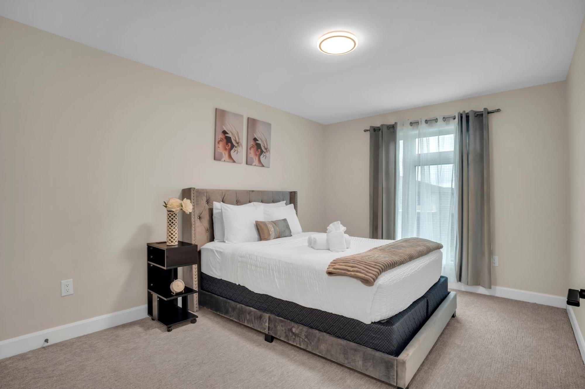Luxury Niagara 3 Bdr Townhouse /Garage Apartment Ngoại thất bức ảnh